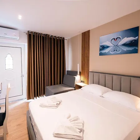 Velora 3* Ksamil