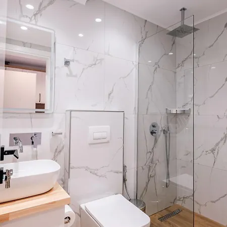 Velora 3*