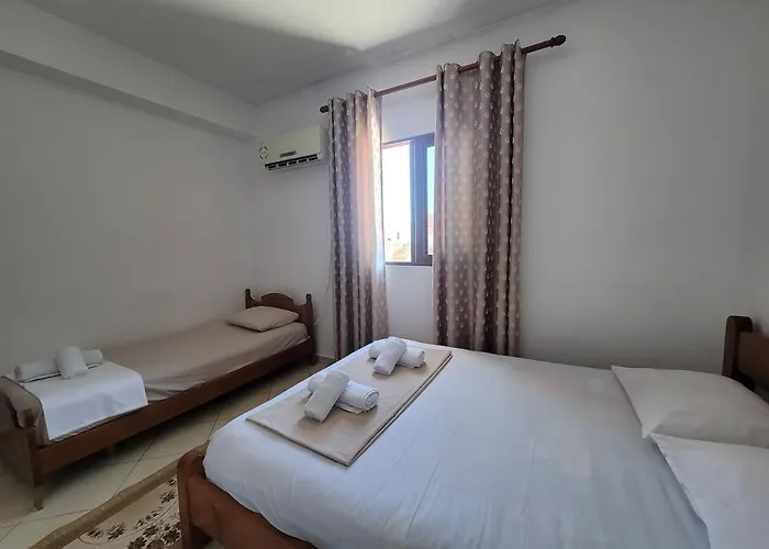 ゲストハウス Luxury Apartments Ksamil クサミル